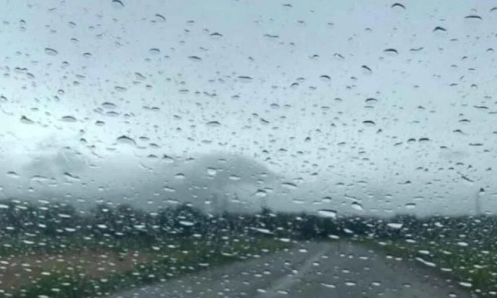 Εύβοια: Έντονη βροχόπτωση στον Δήμο Μαντουδίου – «Είμαστε σε επιφυλακή» αναφέρει ο δήμαρχος